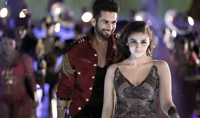 alia bhatt in saree in shaandaar