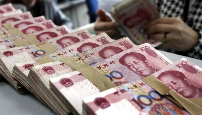 Chinese Yuan Weakens Business News World News India Com - 