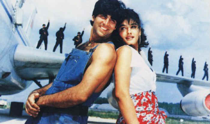 Akshay kumar and raveena tandon breakup | shocking!! अक्षय से सगाई टूटने के बाद डिप्रेशन में चली गयी थी ‘रवीना टंडन’
