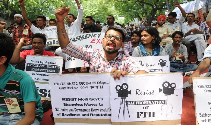 Information And Broadcasting Ministry Officials, FTII Students Begin ...