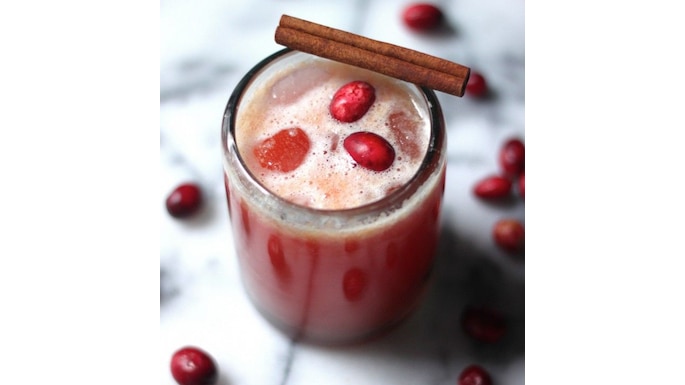 cranberry cinammon whiskey sour