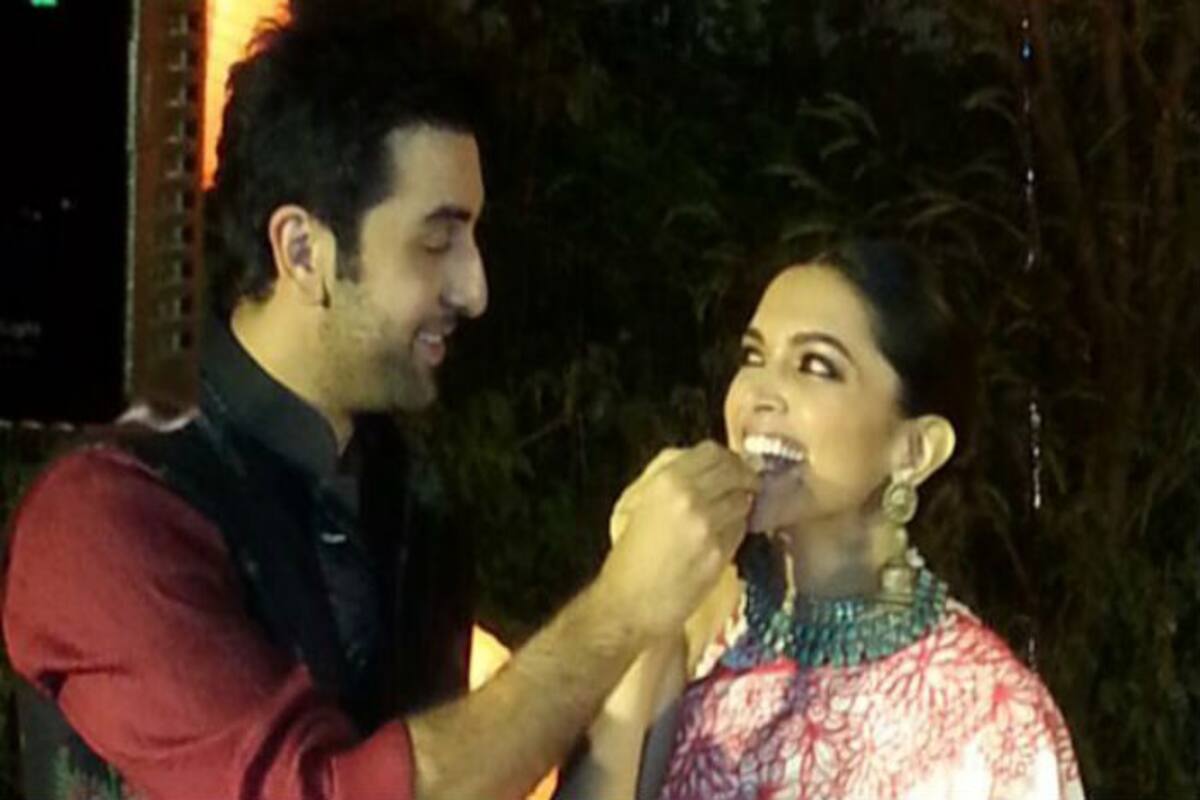 Deepika Padukone, Ranbir Kapoor get playful on Diwali date in Delhi |  