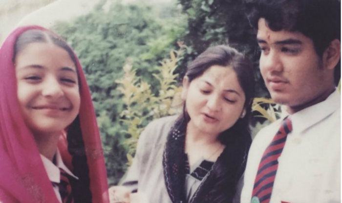 This cute picture of Anushka Sharma with brother Karnesh as kids will