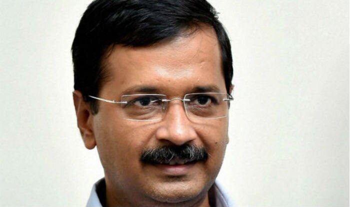 Arvind kejriwal admires aamir khan for speaking up on intolerance