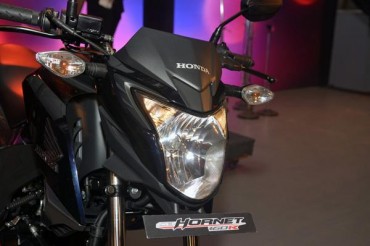 Honda Cb Hornet 160r Launched For 79 900 India Com