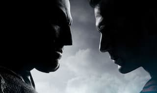 Batman v Superman: Dawn of Justice TV Spot: Man of Steel v Batmobile