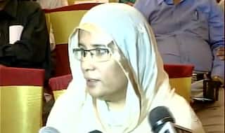 Mother of missing Mumbai based Engineer Nehal Ansari meets Sushma Swaraj