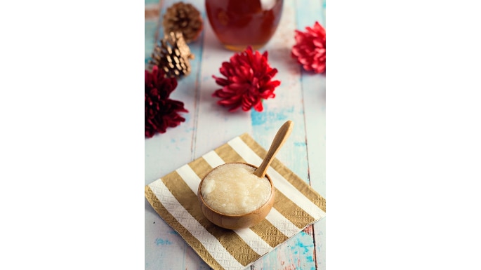 coconut oil deep conditioning treatment