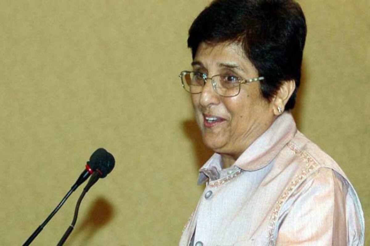Kiran Bedi to join hands with civic workers for clean P'cherry | India.com