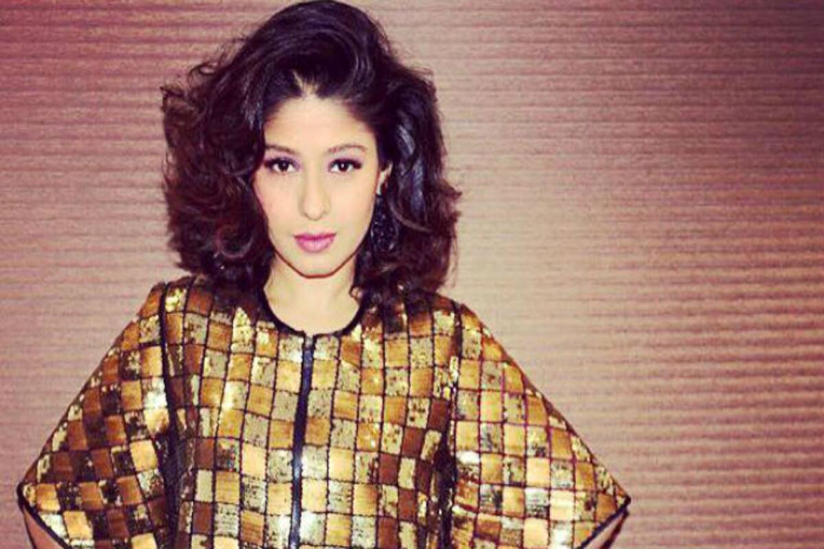 Sunidhi Chauhan Sex - Sunidhi Chauhan : I Shot For The Remix During My Pregnancy And Had A Fun  Time Celebrating Music | India.com