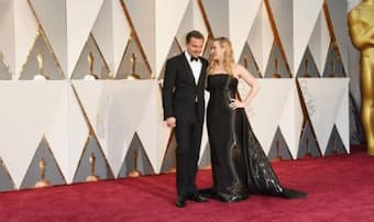 Oscar Awards 2016: Leonardo DiCaprio, Kate Winslet reunite at the red  carpet 