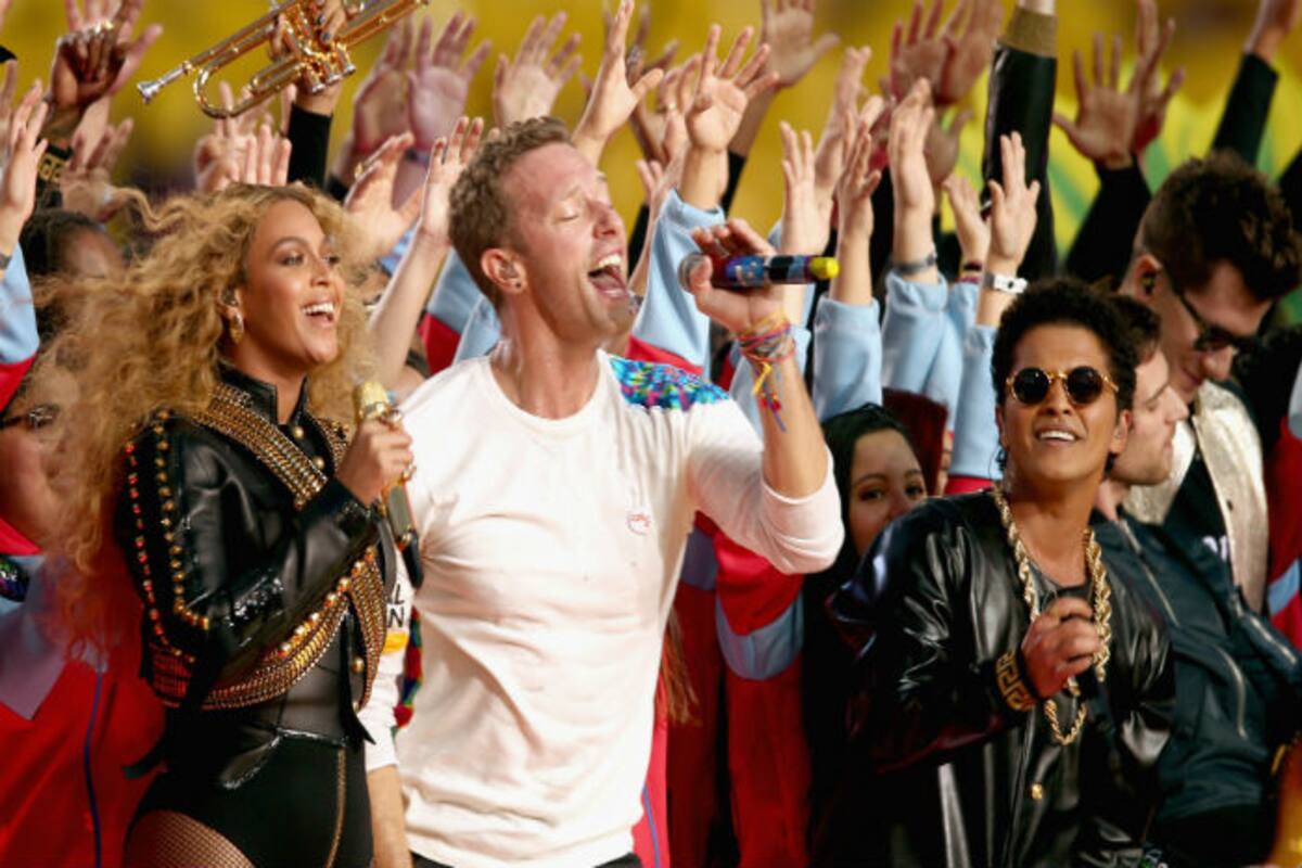 Coldplay's FULL Pepsi Super Bowl 50 Halftime Show feat. Beyoncé & Bruno  Mars!