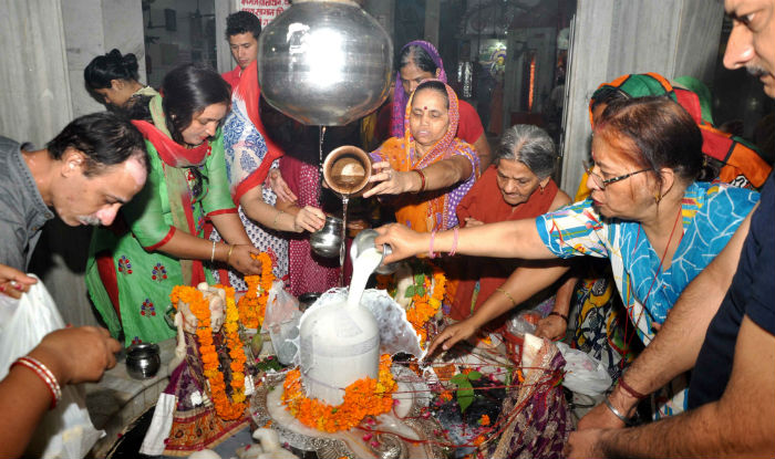 महाशिवरात्रि की हार्दिक शुभकामनाएं🙏 हर हर महादेव �... | Instagram