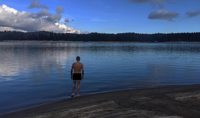 Justin Bieber Goes Fully Naked Bares Butt On Instagram See Picture