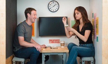 forvrængning Perpetual Vedhæft til Ahem! Guess where Facebook CEO Mark Zuckerberg met singer Selena Gomez! |  India.com