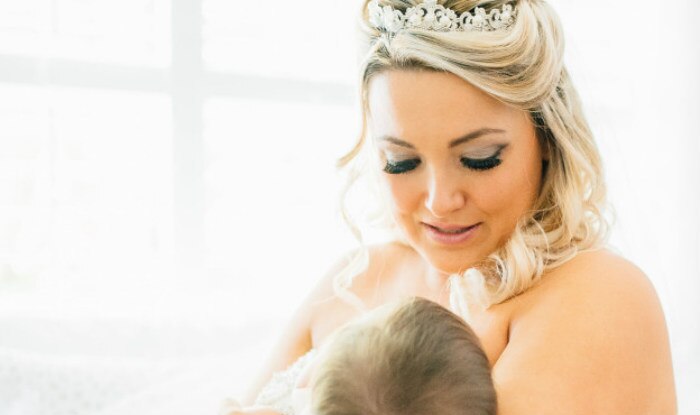 This Bride Breastfed Her 9 Month Old During Her Wedding And It S All Over The Internet