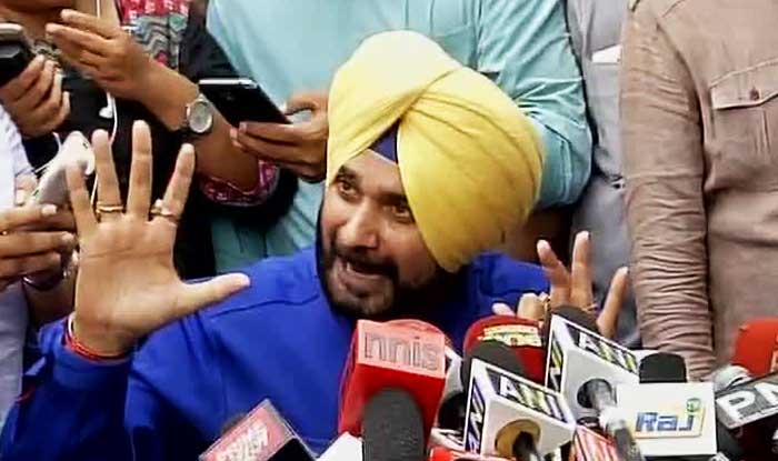 Navjot Singh Sidhu Breaks Silence On Quiting BJP | मुझे पंजाब से दूर ...