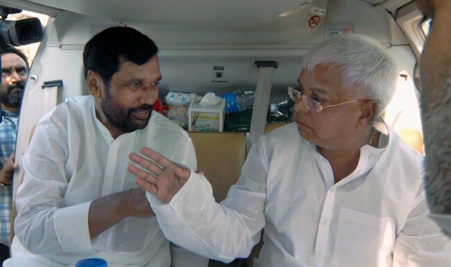 Lalu Prasad Yadav thanks Ram Vilas Paswan for liking his tweet on Bihar's  growth rate | India.com
