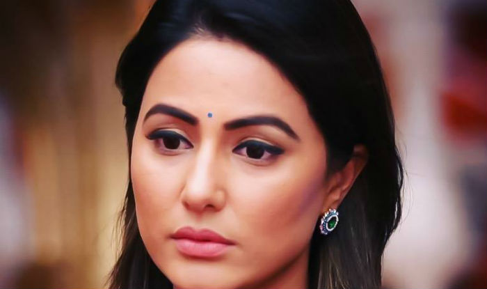 Oops Yeh Rishta Kya Kehlata Hai Actress Hina Khan Aka Akshara Suffers