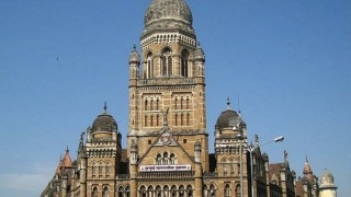Mumbai: Compulsion to sing Vande Mataram in BMC schools | मुंबई महापालिकेच्या शाळांमध्ये ‘वंदे मातरम्’ बंधनकारक Mumbai: Compulsion to sing Vande Mataram in BMC schools | मुंबई महापालिकेच्या शाळांमध्ये ‘वंदे मातरम्’ बंधनकारक