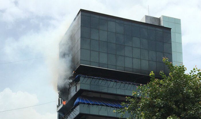 Mumbai: Massive Fire Breaks Out In Commercial Building At Bandra ...