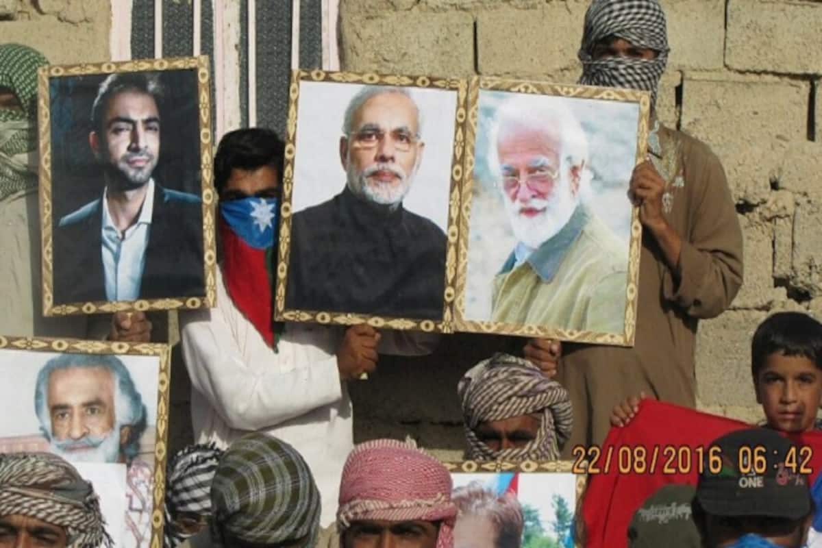 Balochistan freedom fighters hold pictures of Narendra Modi with ...