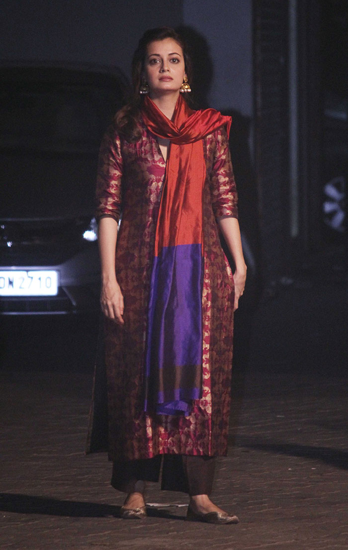 Dia-Mirza-(1)