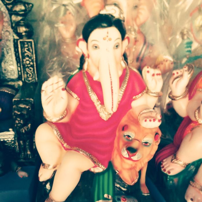 Do you know why some Ganpati idols have their trunk on the right, some