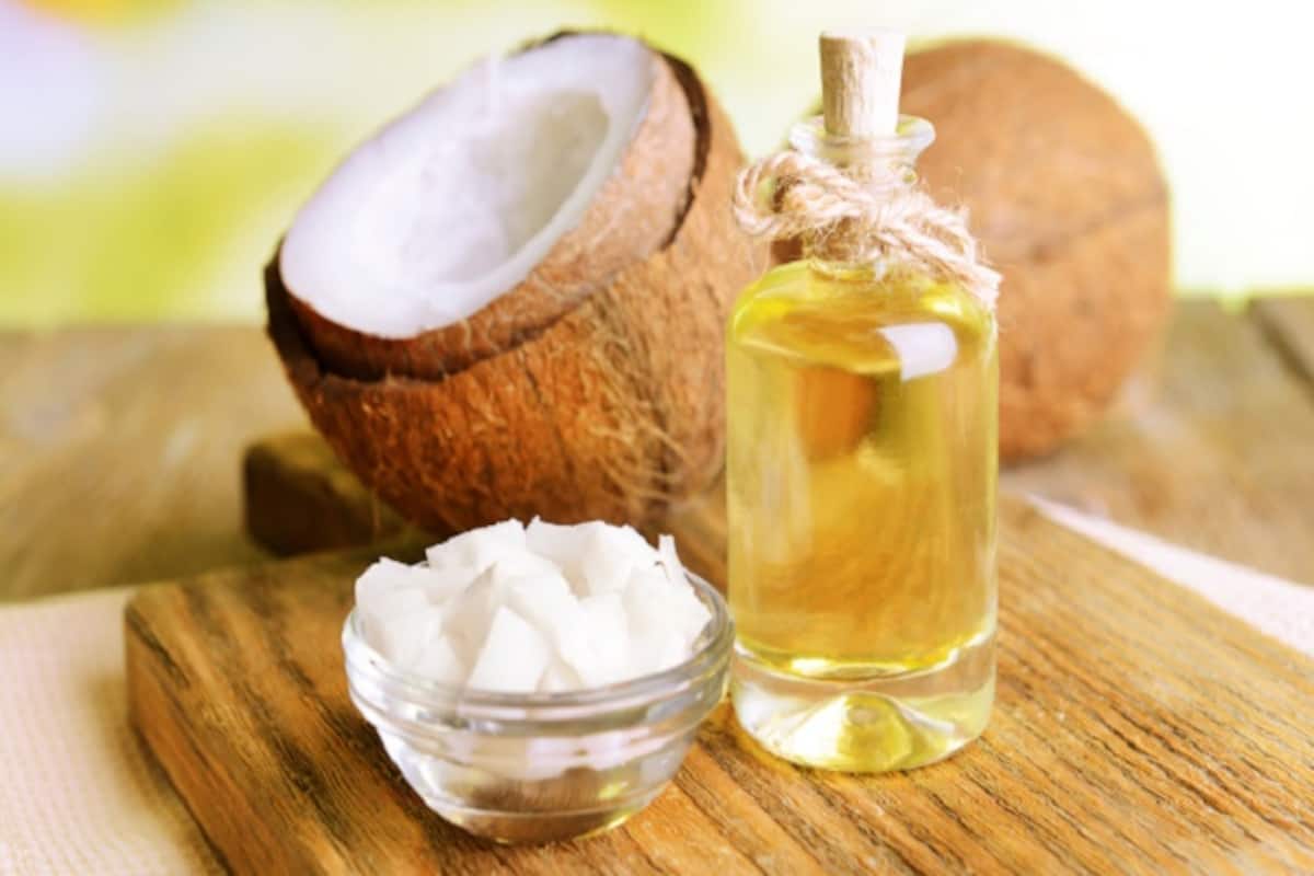 घी खाना नहीं है पसंद तो रोजाना करें वर्जिन कोकोनट ऑयल का सेवन, महिलाओं के  लिए है बेहद फायदेमंद - Health benefits of eating virgin coconut oil -  Latest News & Updates