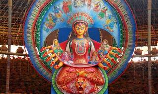 Know Where And How Durga Puja is Celebrated The Best in India