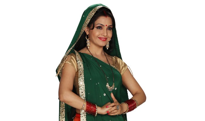 Shubhangi Atre Rubbishes Rumours Of Quitting Bhabi Ji Ghar Par Hai