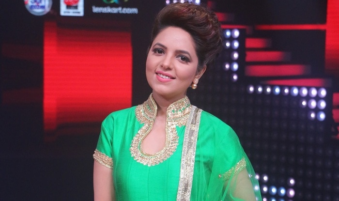 Sugandha Mishra host on The Voice India Kids