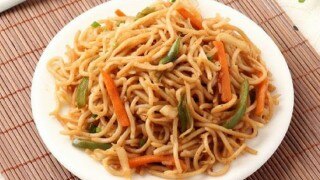 Soni’s Hakka Two Ways: Zoodles and Noodles Soni’s Hakka Two Ways: Zoodles and Noodles