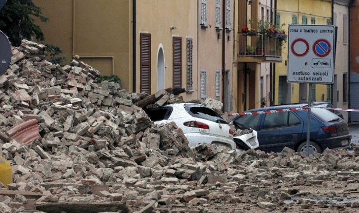 Earthquake in Italy: Strong 5.4-magnitude quake shakes central Italy ...