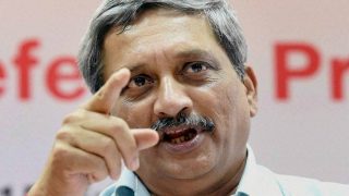 Manohar Parrikar to Mamata Banerjee: Your allegations could impact morale of armed forces | रक्षा मंत्री मनोहर पर्रिकर ने ममता को लिया आड़े हाथ, कहा- सेना को राजनीति में घसीटना ठीक नहीं Manohar Parrikar to Mamata Banerjee: Your allegations could impact morale of armed forces | रक्षा मंत्री मनोहर पर्रिकर ने ममता को लिया आड़े हाथ, कहा- सेना को राजनीति में घसीटना ठीक नहीं