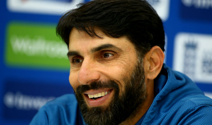 Misbah-ul-Haq blasts 6 sixes in 6 balls in Hong Kong T20, watch the ...