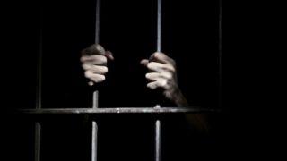 Indian-origin Woman Jailed For Smuggling Hundreds Of Aliens Into US For a Fee Indian-origin Woman Jailed For Smuggling Hundreds Of Aliens Into US For a Fee