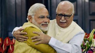 L. K. Advani meets Speaker Sumitra Mahajan over parliament logjam | संसद में चल रहे हंगामें को लेकर लोकसभा अध्यक्ष से मिले लालकृष्ण आडवाणी L. K. Advani meets Speaker Sumitra Mahajan over parliament logjam | संसद में चल रहे हंगामें को लेकर लोकसभा अध्यक्ष से मिले लालकृष्ण आडवाणी