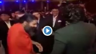 When Baba Ramdev defeated Ranveer Singh in a dance battle | बाबा रामदेव ने रणवीर सिंह से कराया ऐसा डांस की उनकी बोलती हो गयी बंद, देखे वीडियो When Baba Ramdev defeated Ranveer Singh in a dance battle | बाबा रामदेव ने रणवीर सिंह से कराया ऐसा डांस की उनकी बोलती हो गयी बंद, देखे वीडियो