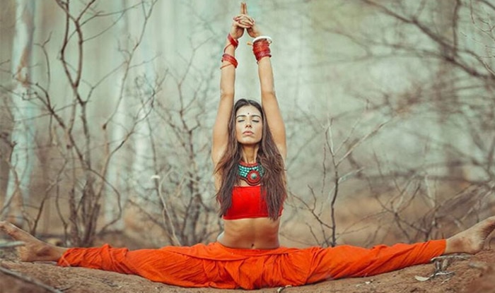 yoga undressed yoginis