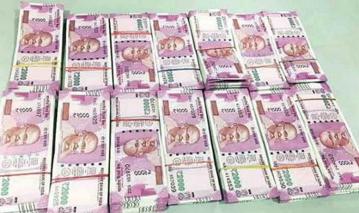rs-36-lakh-in-rs-2-000-denomination-seized-seven-held-india