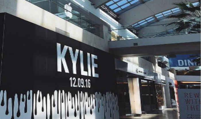 Kylie Jenner's Pop-Up Shop Opening is Madness!: Photo 3824830