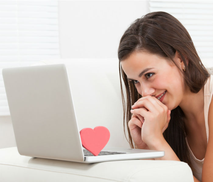 Why long distance relationships work? 8 reasons why distance is harmless in  love!