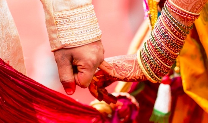Female Priest In Kolkata Performs Wedding Ceremony Without Patriarchal Concept Of Kanyadaan