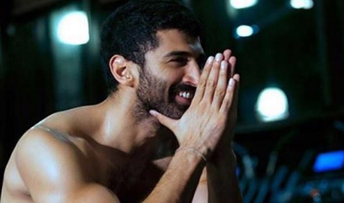 Want Chiseled Body Like Aditya Roy Kapur Get A Hot Body Like Ok Jaanu Star With His Workout And