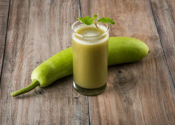 Gourd Juice Side Effect लौकी का जूस पीने का रखते हैं शौक तो हो जाएं सावधान इस तरह की बीमारियों 2898