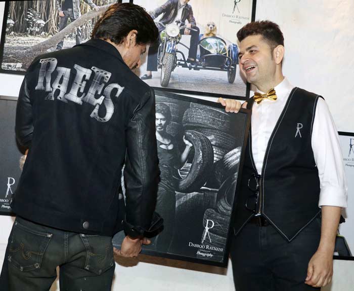 Dabboo ratnani 2017 calendar all inside pics: shah rukh khan, alia bhatt spruce up this starry bash
