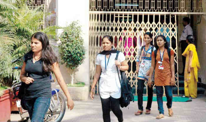 Valentines Day Lucknow University Bans Movement Of Students Inside