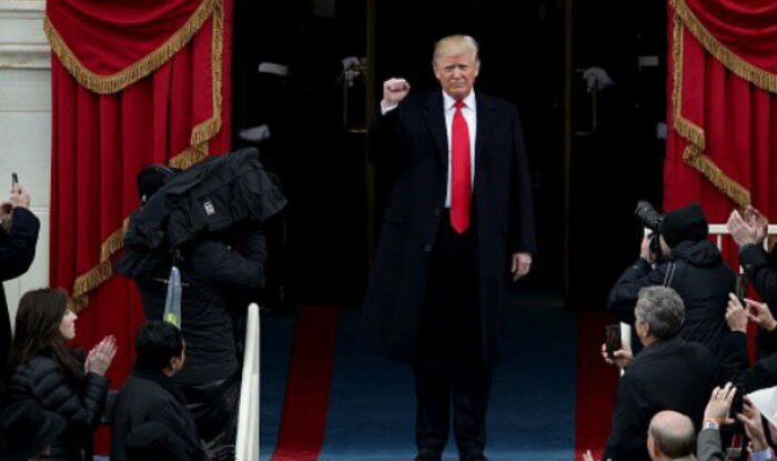 Yes! Donald Trump decorates Oval office with Gold drapes | India.com