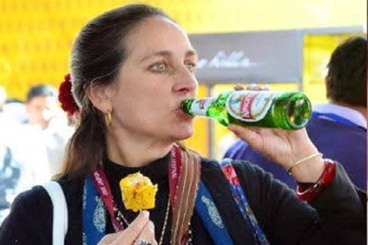 Shashi Kapoor S Daughter Sanjana Is Drinking Beer à¤¬ à¤² à¤µ à¤¡ à¤ à¤à¤¸ à¤« à¤®à¤¸ à¤à¤ª à¤° à¤ à¤¬ à¤ à¤¨ à¤¸à¤° à¤à¤® à¤ª à¤¬ à¤¯à¤° à¤¤à¤¸ à¤µ à¤° à¤¹ à¤ à¤µ à¤¯à¤°à¤² Shashi Kapoors Daughter Sanjana Is Drinking Beer Latest फलो गर्नहोस् सित्तैमा फलो ब्याक पाउनुहोस्#realmadrid ॐ श्री कृष्णाय वयं नम: shashi kapoor s daughter sanjana is drinking beer à¤¬ à¤² à¤µ à¤¡ à¤ à¤à¤¸ à¤« à¤®à¤¸ à¤à¤ª à¤° à¤ à¤¬ à¤ à¤¨ à¤¸à¤° à¤à¤® à¤ª à¤¬ à¤¯à¤° à¤¤à¤¸ à¤µ à¤° à¤¹ à¤ à¤µ à¤¯à¤°à¤² shashi kapoors daughter sanjana is drinking beer latest